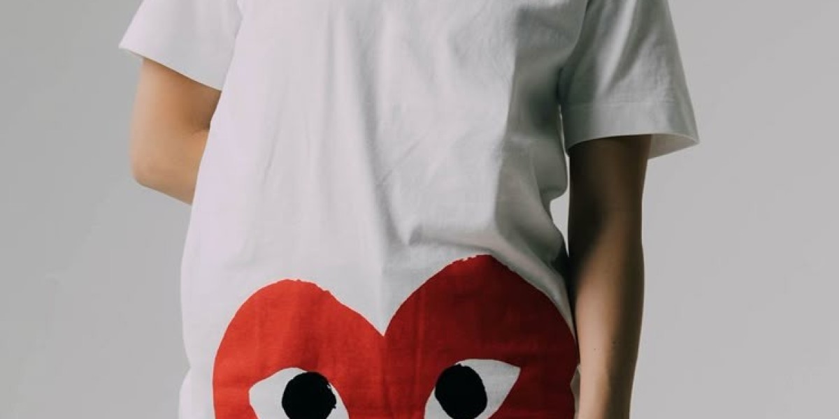 Why Fashion Lovers Can’t Get Enough of CDG Play