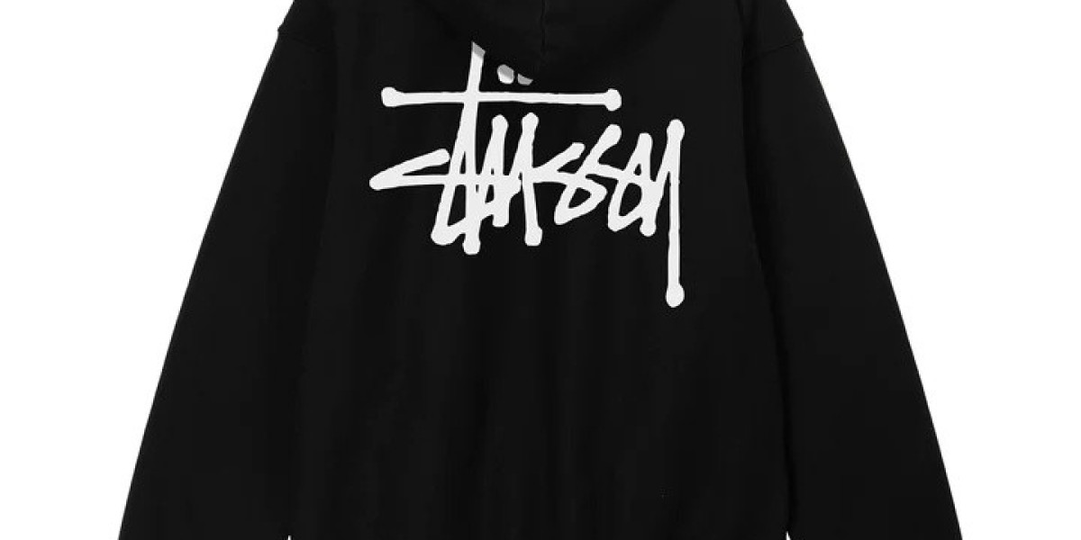 Stussy 8 Ball Hoodie – The Graphic That Changed the Game