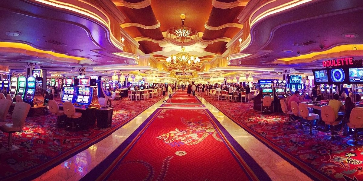 I Casinò Terrestri più Famosi del Mondo: Un Tour Virtuale