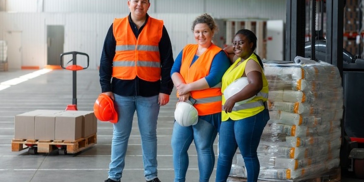 First Aid Essentials for Hand Injuries in Factories and Workshops