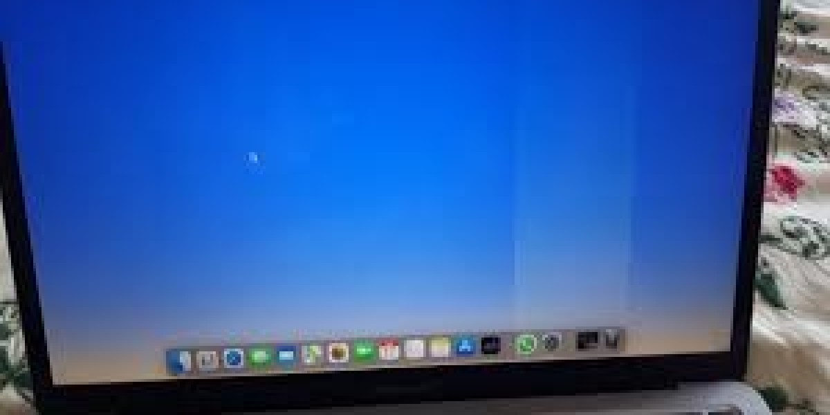 “MacBook Air Flexgate: What It Is, Why It Happens & How to Fix It”