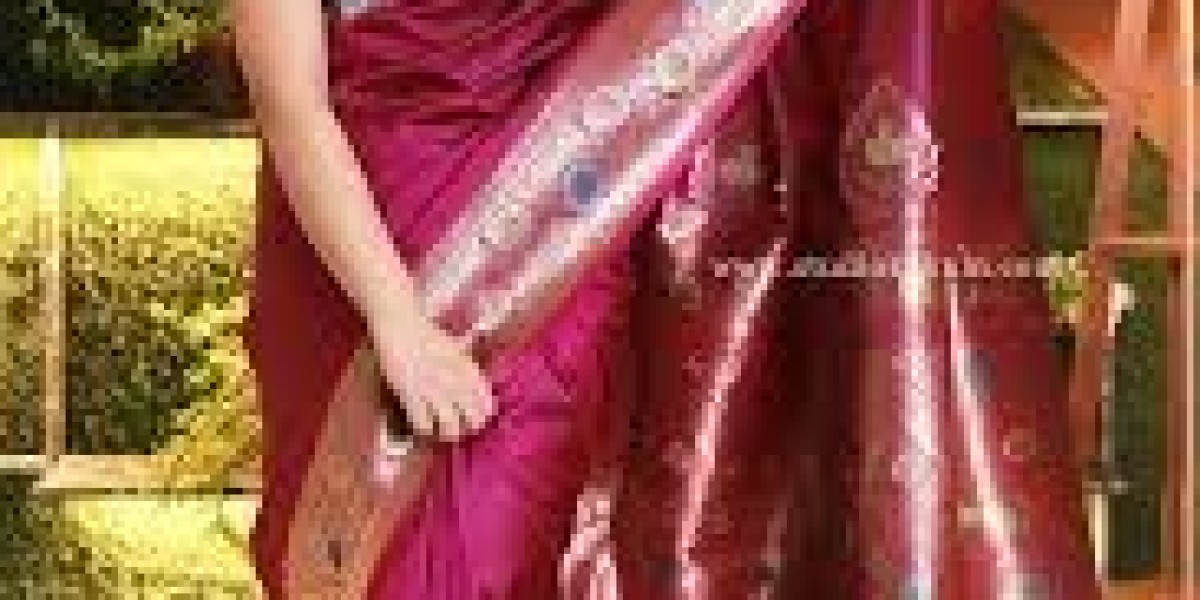 The Ageless Charm of WomenSaree