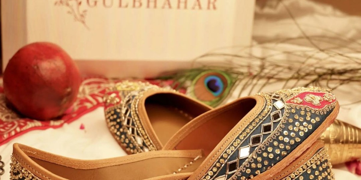 The Handicraft of Handmade Bridal Juttis To Gulbhahar's Masterpiece Collection