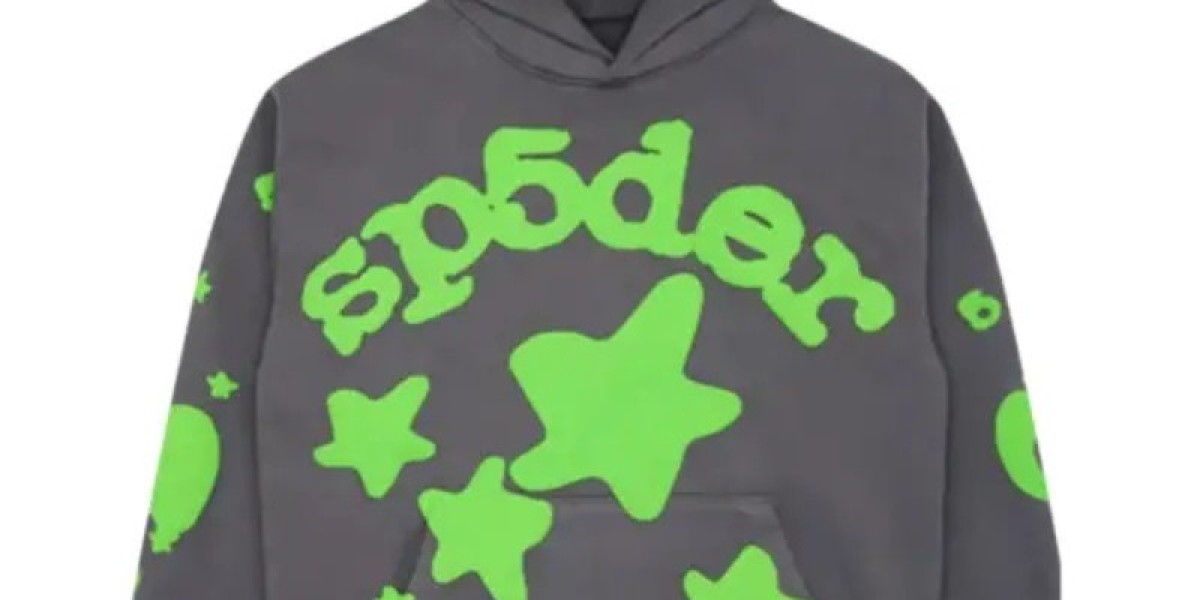 The Sp5der Hoodie: A Bold Statement in Streetwear