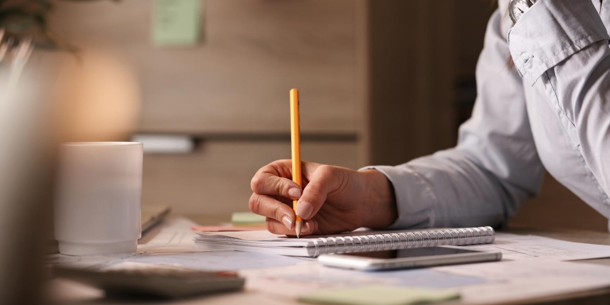 Struggling with Marketing Assignments in the UK? You’re Not Alone