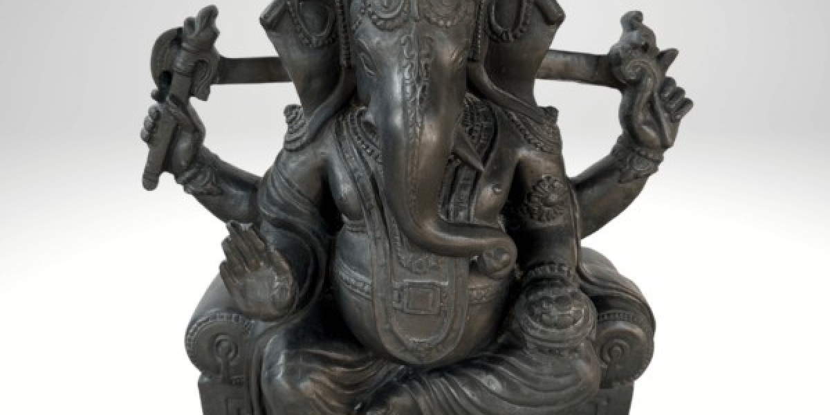 The Spiritual Significance of Buddha Sculptures in Modern Homes